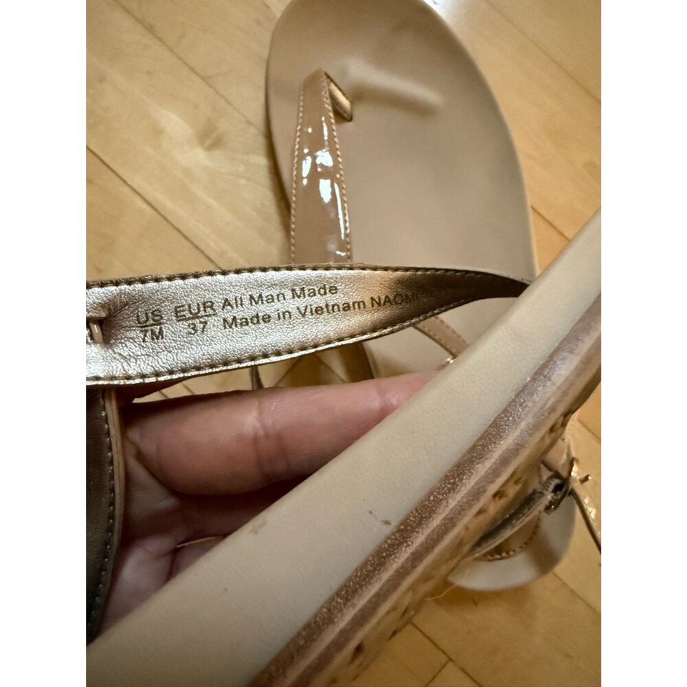 Sam Edelman Naomi T-Strap Footbed Sandals 7 - Picture 8 of 9